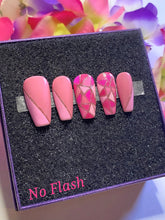 Load image into Gallery viewer, Selfie Queen